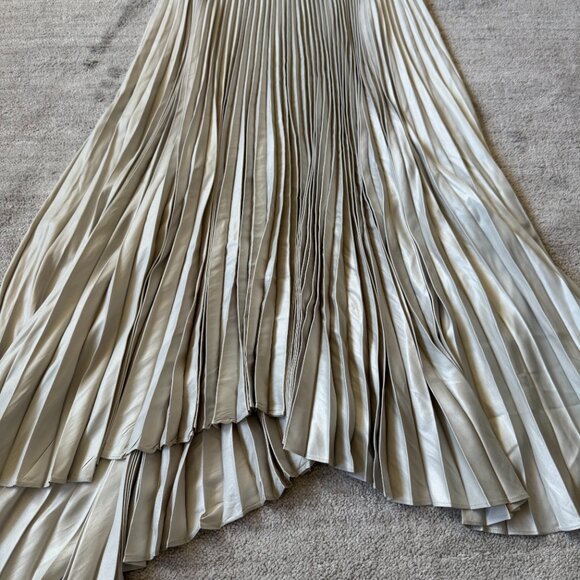 Elie Tahari Pleated Satin Midi Skirt NWT - Picture 4 of 7